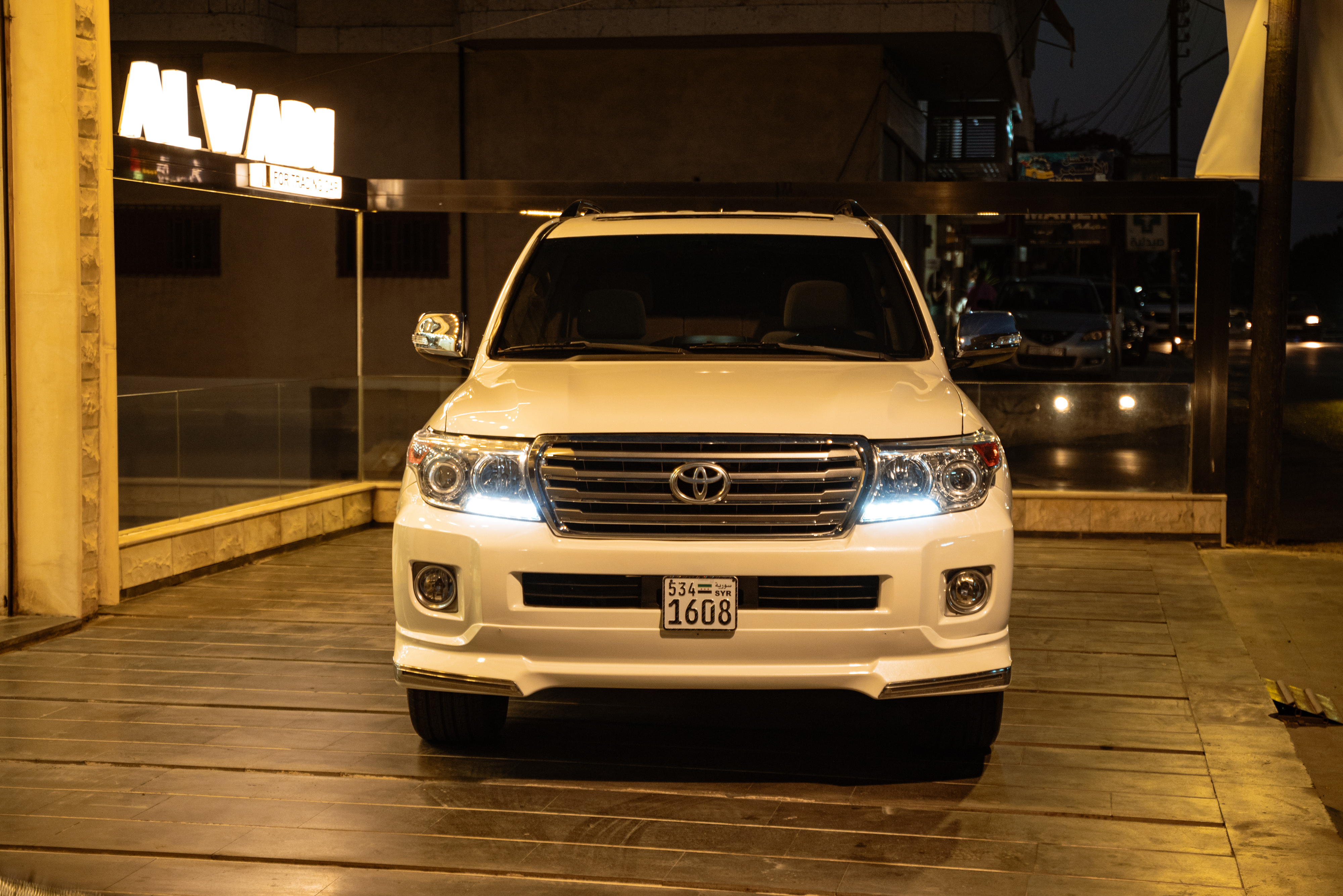 toyota land cruiser vxr 2015 13