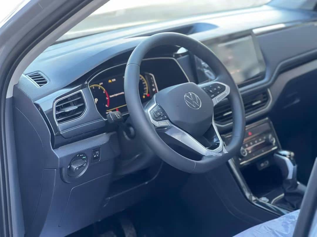 Volkswagen Tharu XR 2026 11
