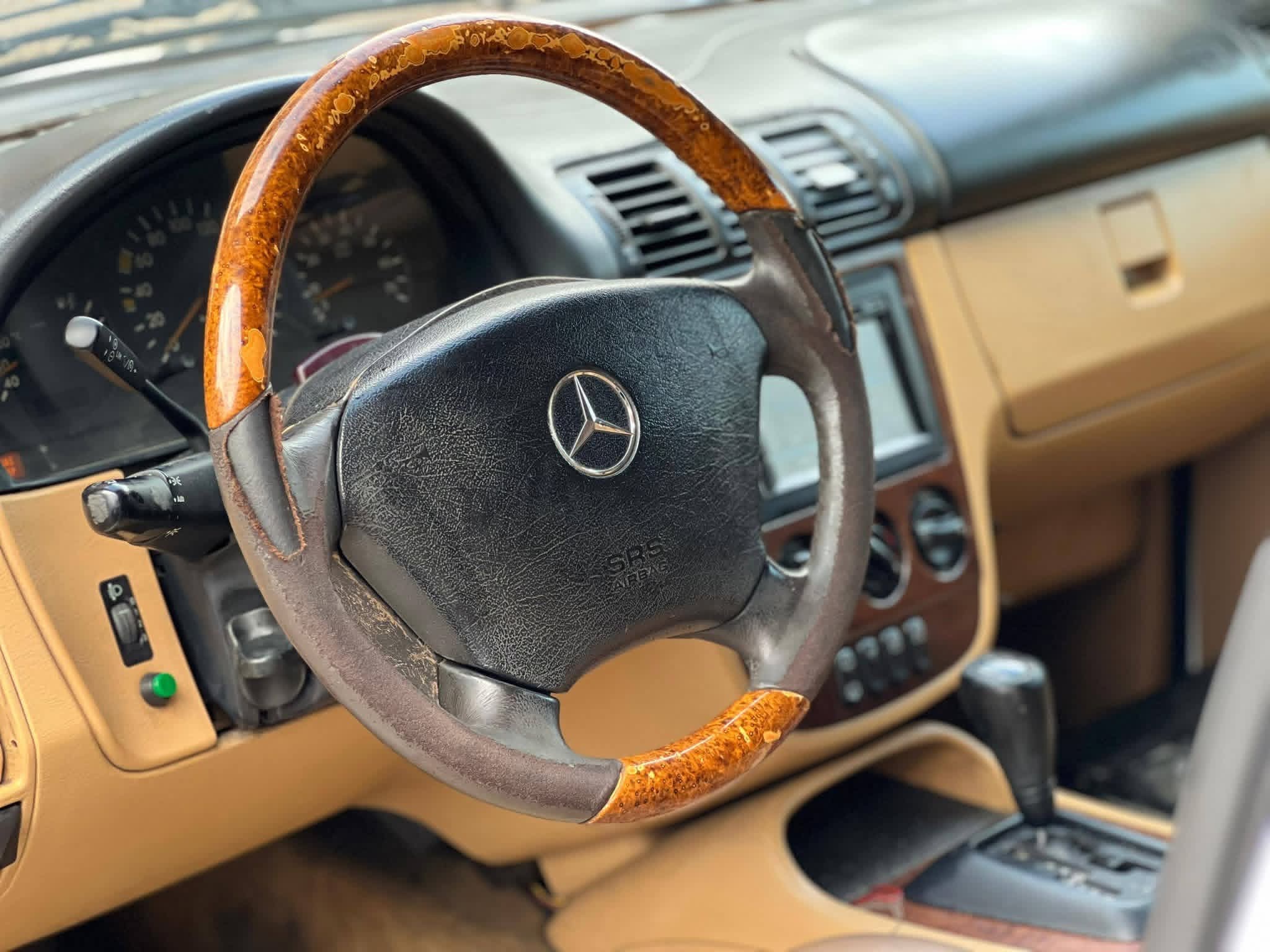 mercedes ML 2000 2