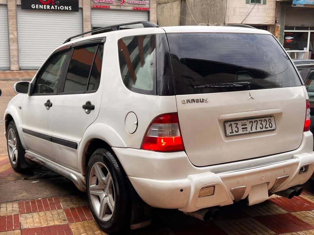 mercedes ML 2000 4