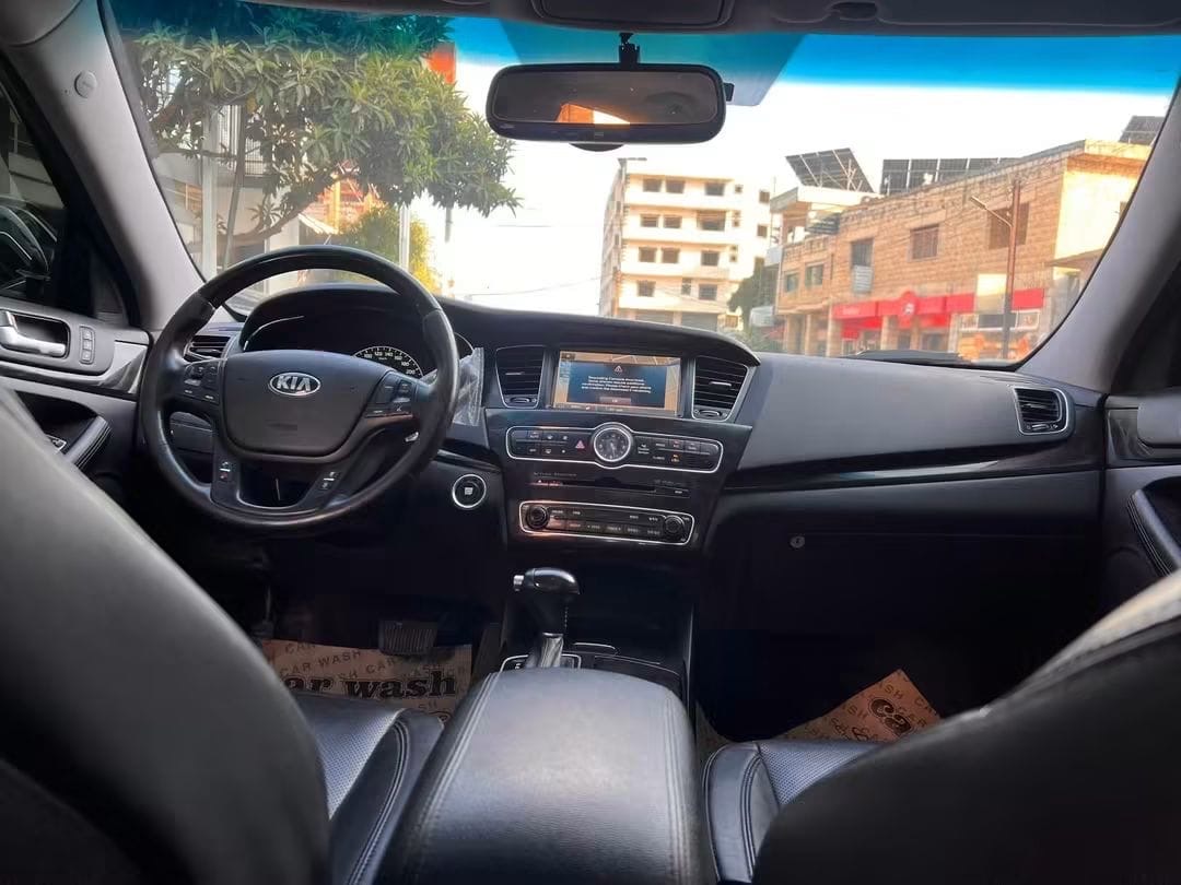 Kia K7 2013 16
