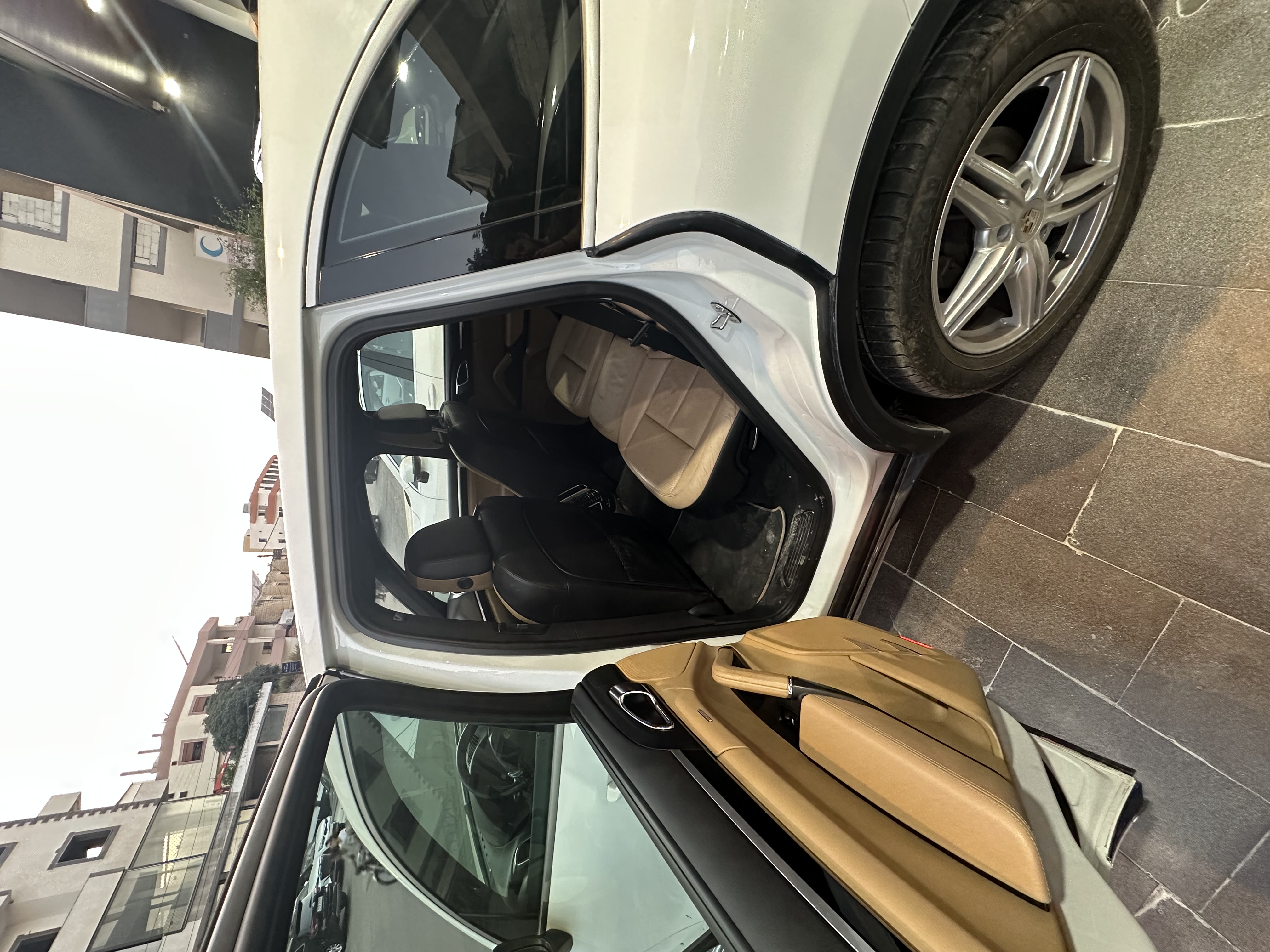 Porsche Cayenne Base 2014 5