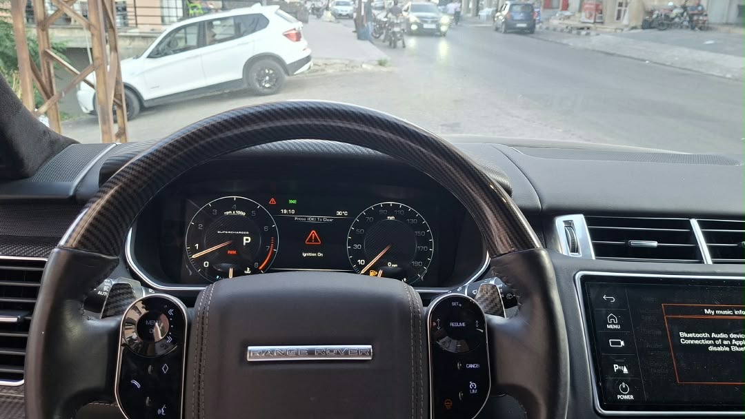 Range rover SVR 2020 4