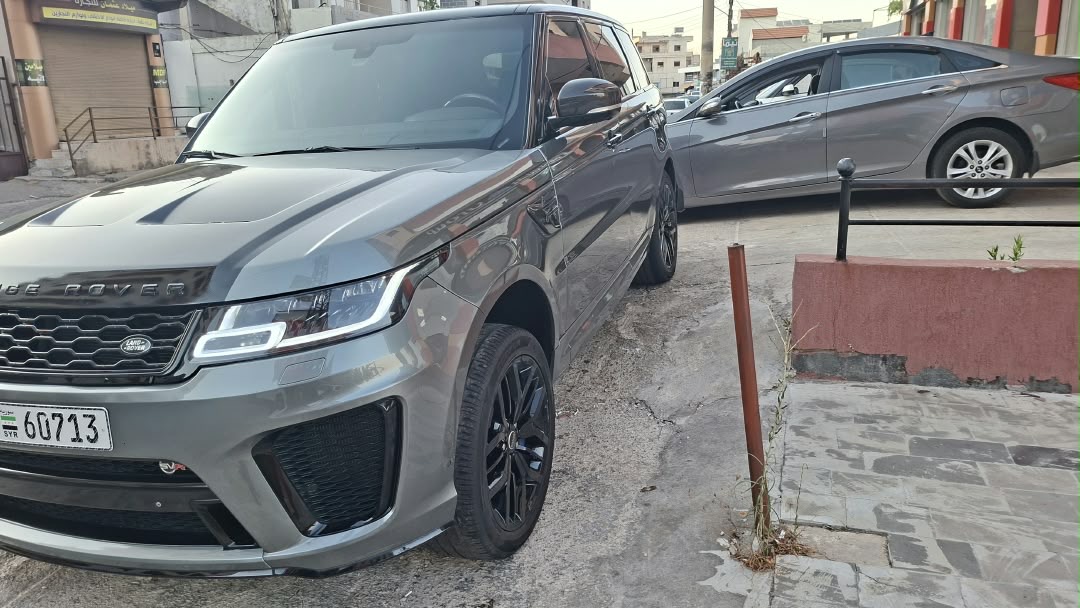 Range rover SVR 2020 9