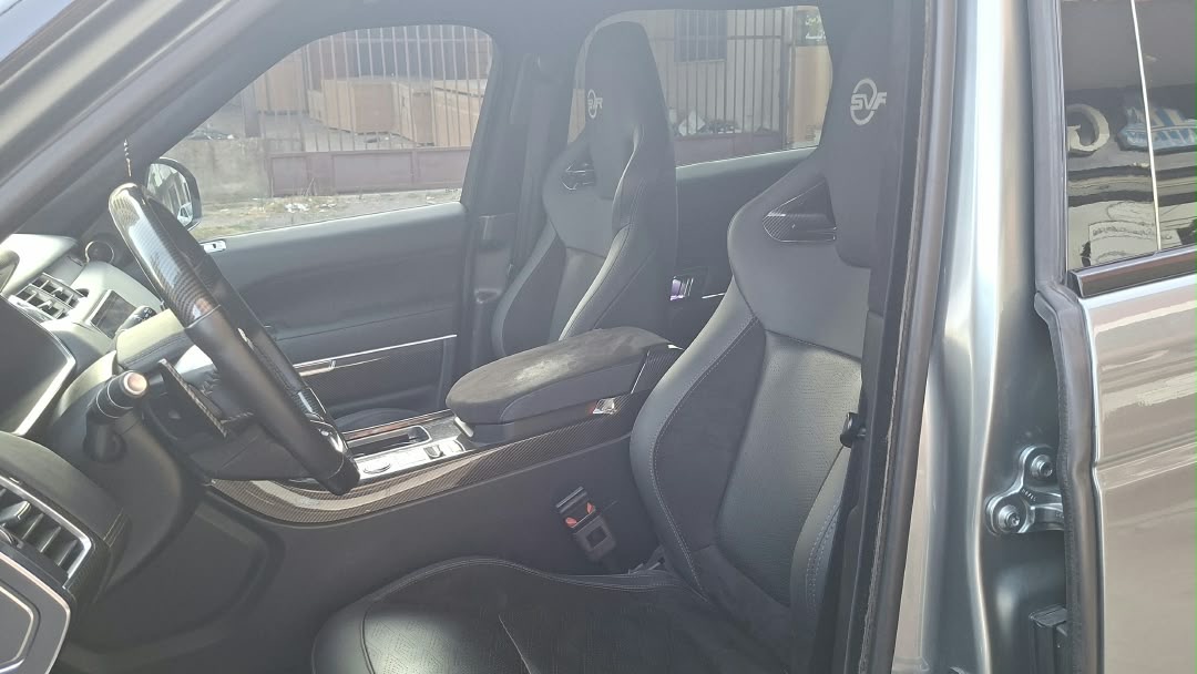 Range rover SVR 2020 11
