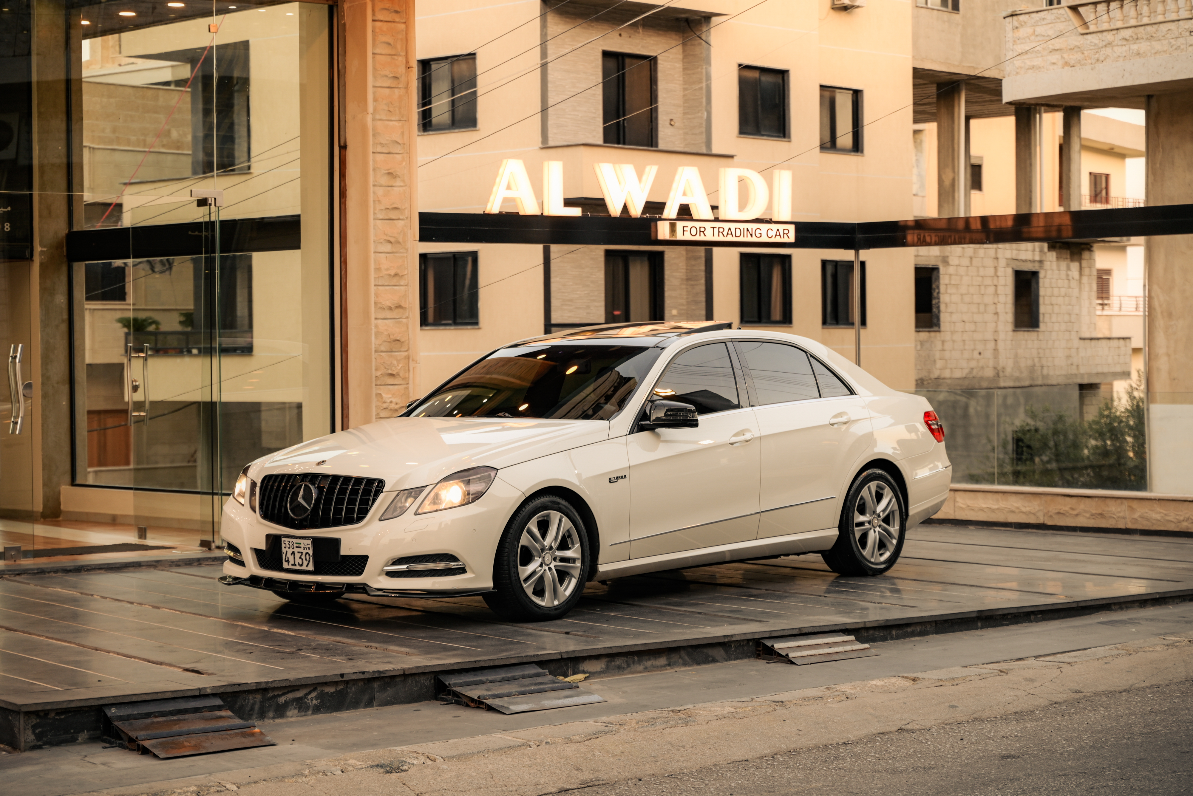 mercedes E300 2011 4